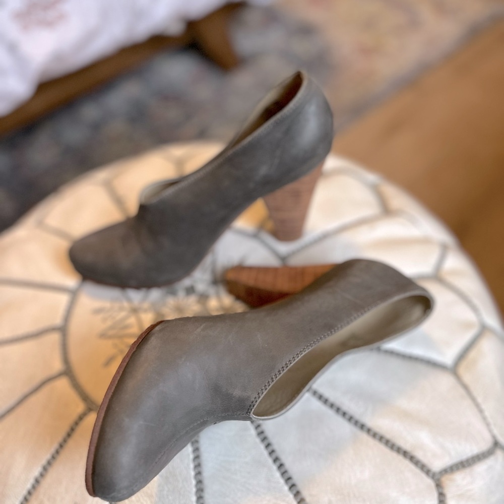 Fortress of Inca - Lucita | leather boot shoe | Peru | Anthropologie Size 9 Gray